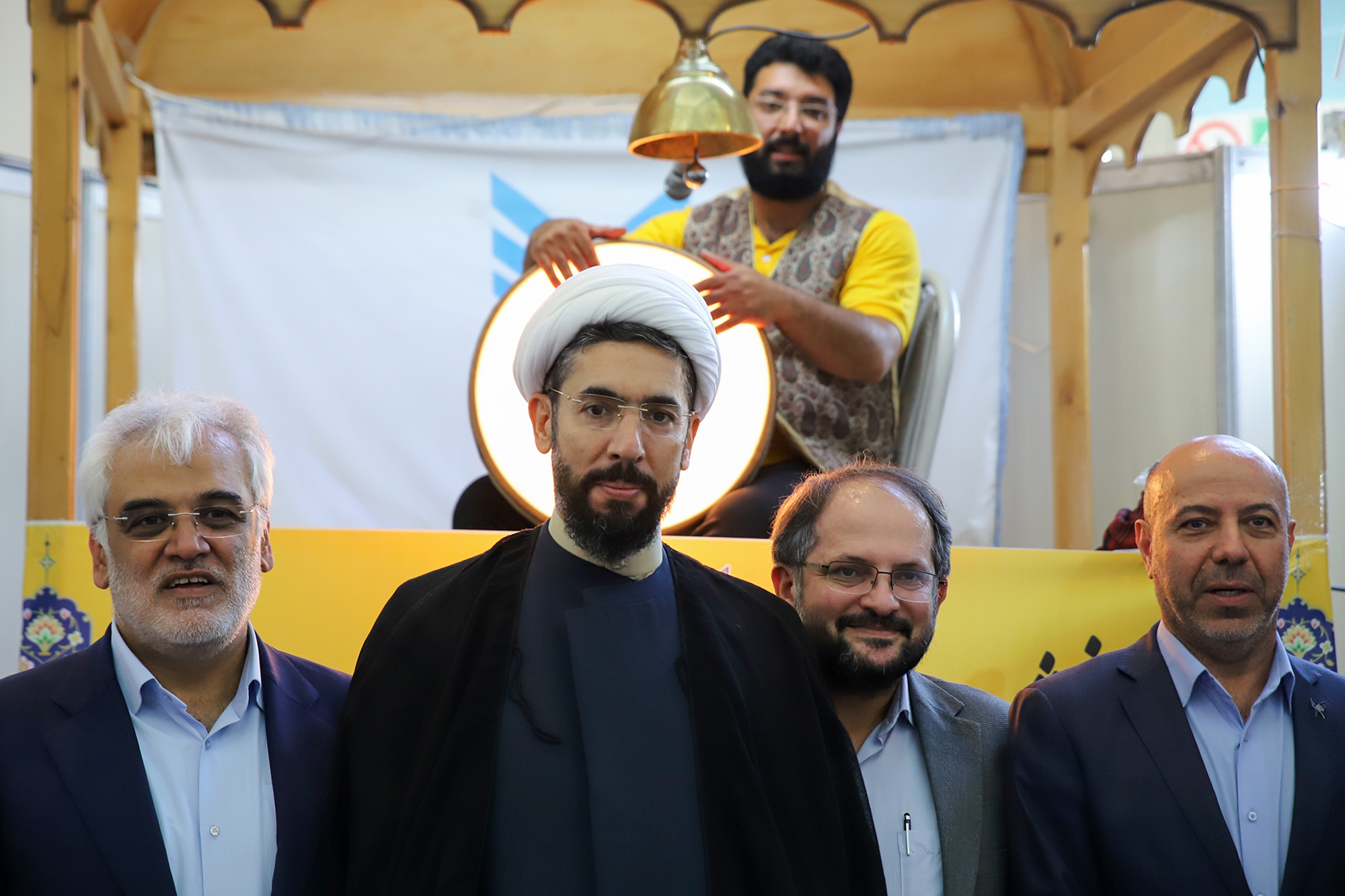 رئیس نهاد نمایندگی، ولی فقیه در دانشگاه‌ها