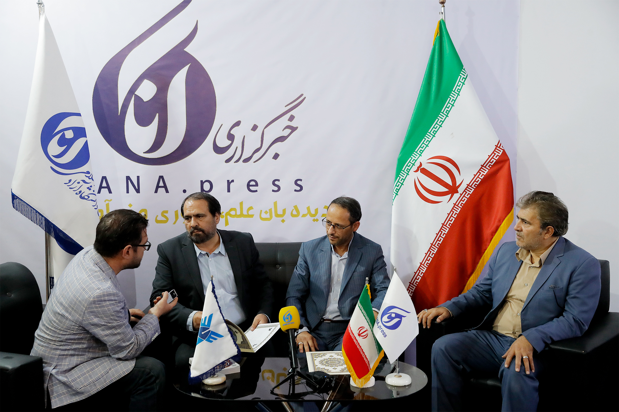 غرفه خبرگزاری آنا در روز پایانی نمایشگاه رویداد ملی عصر امید