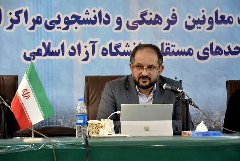 فرزاد جهان‌بین