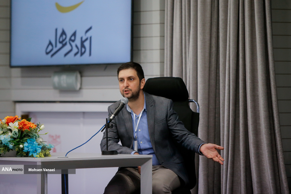عرفان طاهرخانی