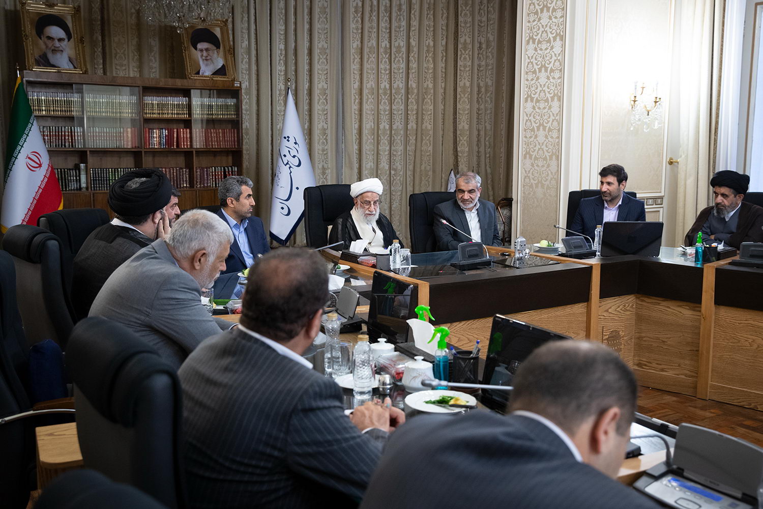 آیت‌الله جنتی نمایندگان مجلس