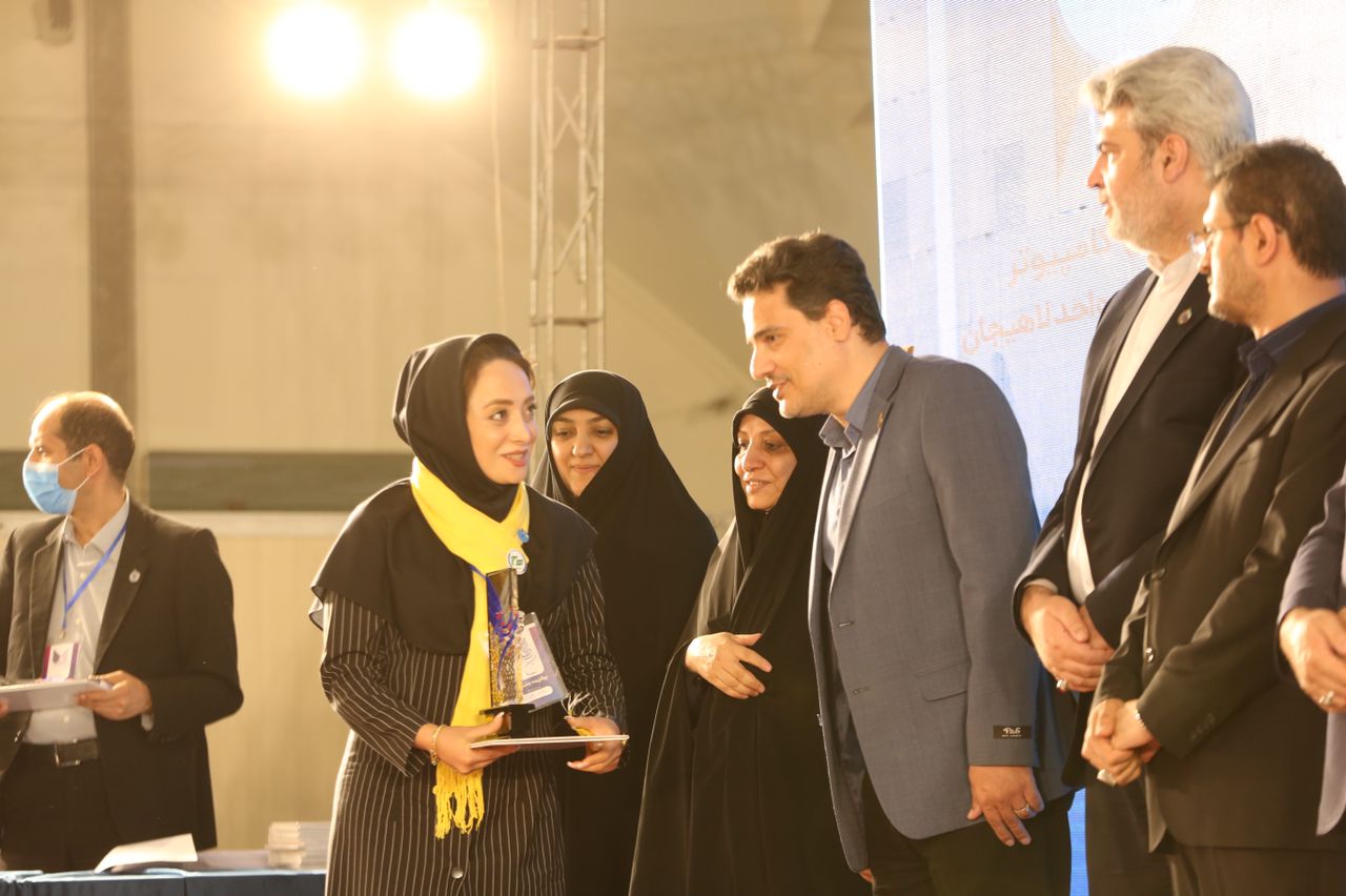 تجلیل فرهیختگان