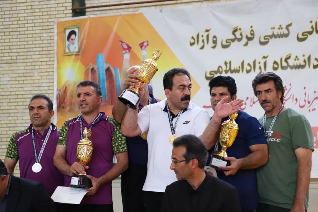 پایان مسابقات کشتی آزاد انتخابی دانشجویان با معرفی برترینها