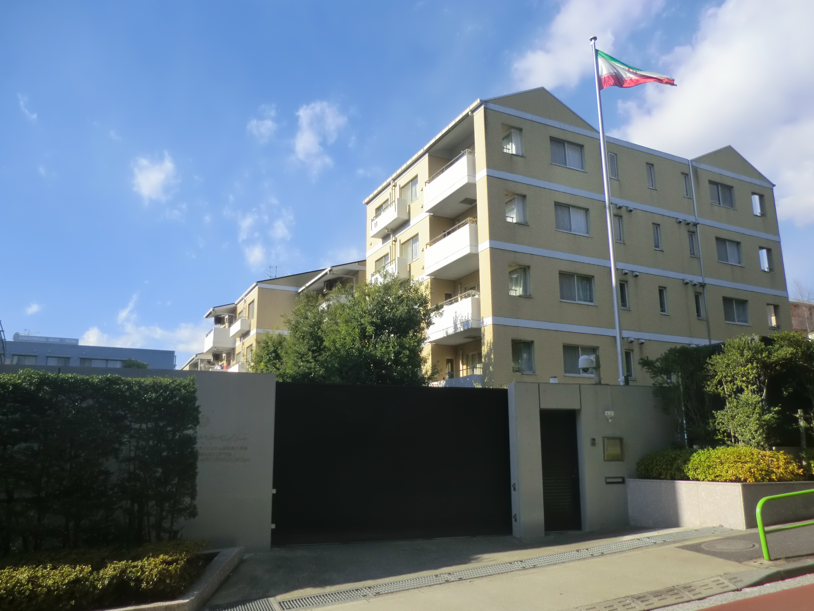 Embassy_of_Islamic_Republic_of_Iran_in_Japan.JPG