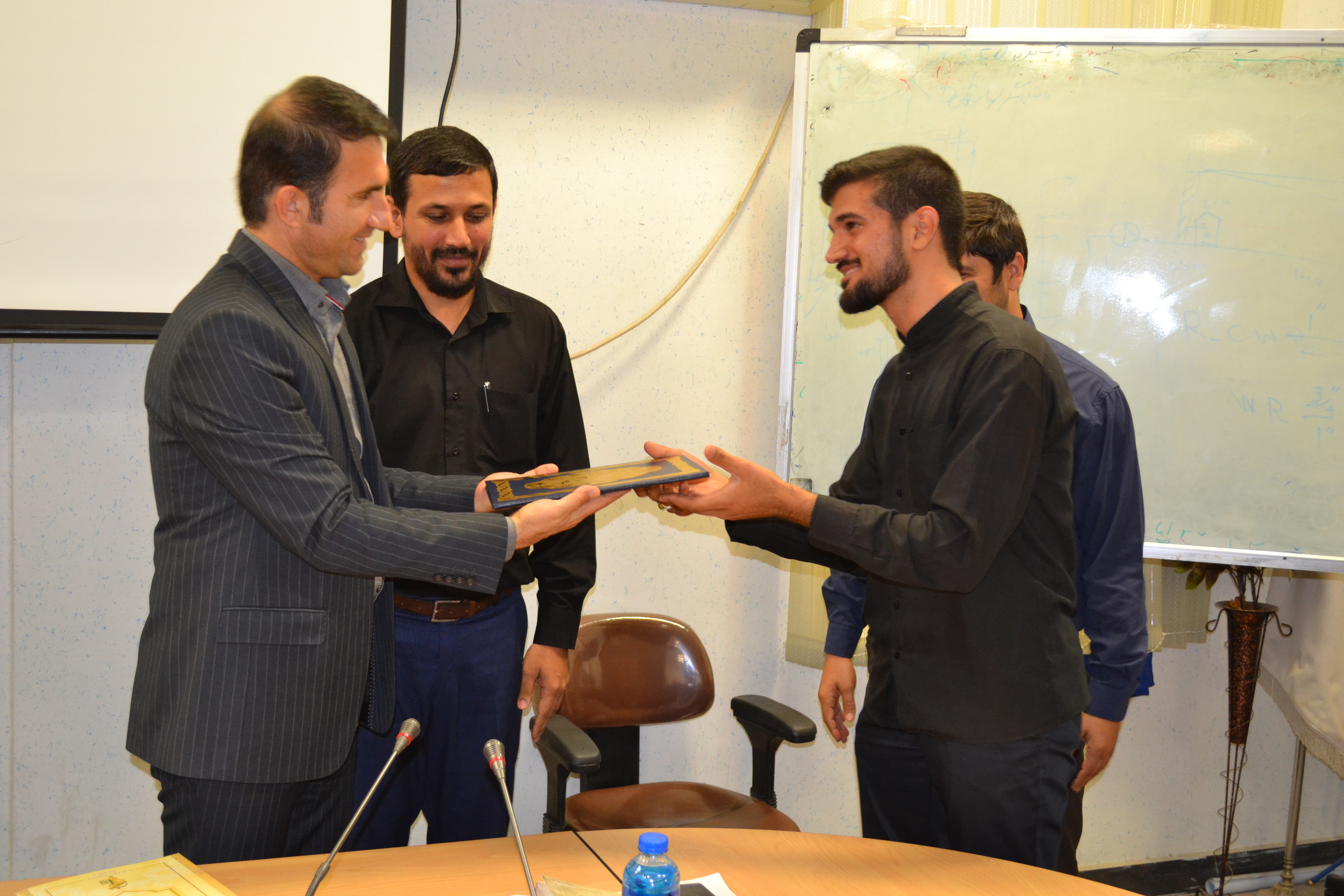 تقدیر از علمچی.JPG