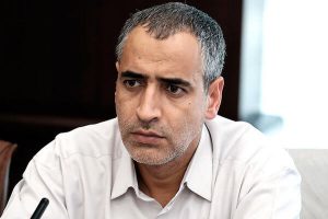 احمد کریمی- کامیون.jpg