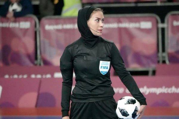 گلاره ناظمی.jpg