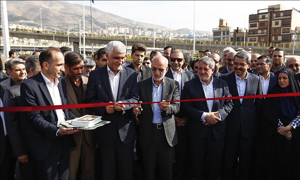 بازدید-و-آیین-بهره-برداری-از-قطعه-شمالی-و-پایانی-بزرگراه-شهید-صیاد-شیرازی-10.jpg