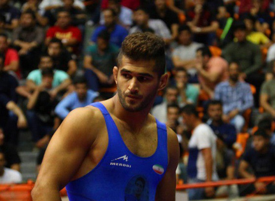 اکبری.jpg