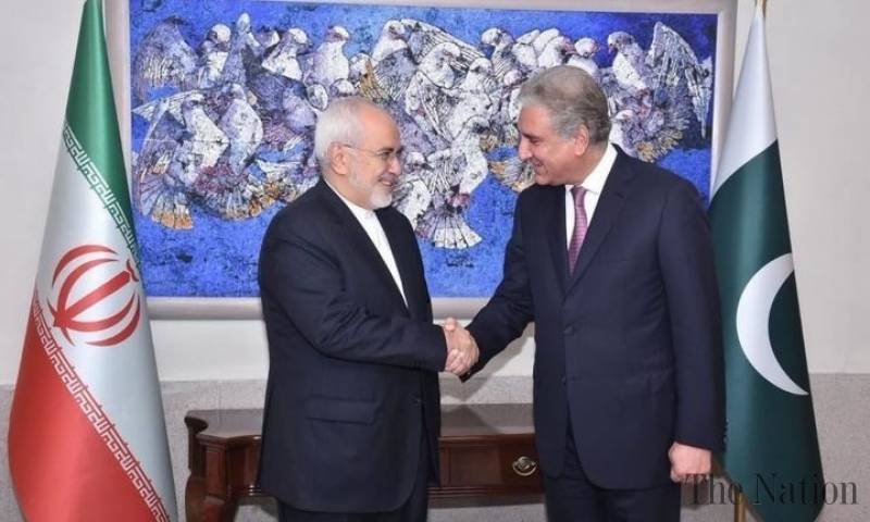 iranian-fm-zarif-calls-on-fm-qureshi-1540969453-9494.jpg