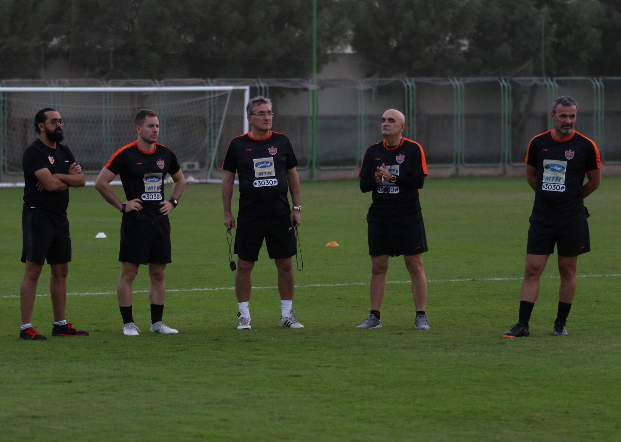 تمرین پرسپولیس2.jpg
