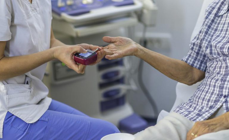 doctor-taking-blood-sugar-test-770x470.jpg