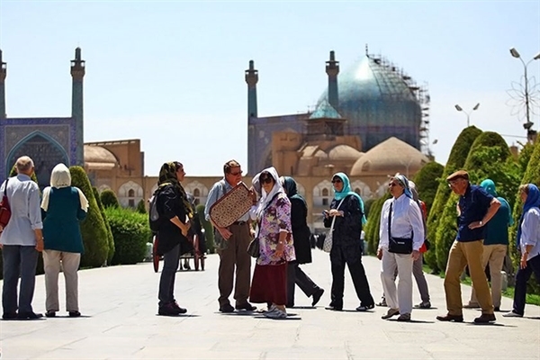 2_گردشگران خارجی.jpg