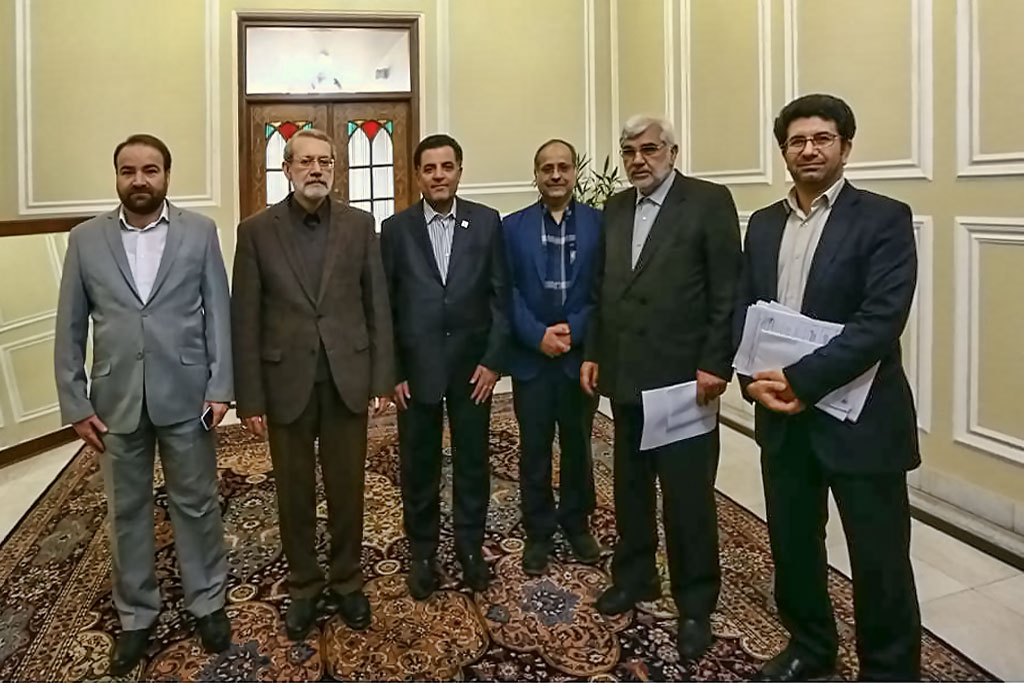 majles-2.jpg