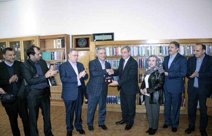 1546684132-20.jpg