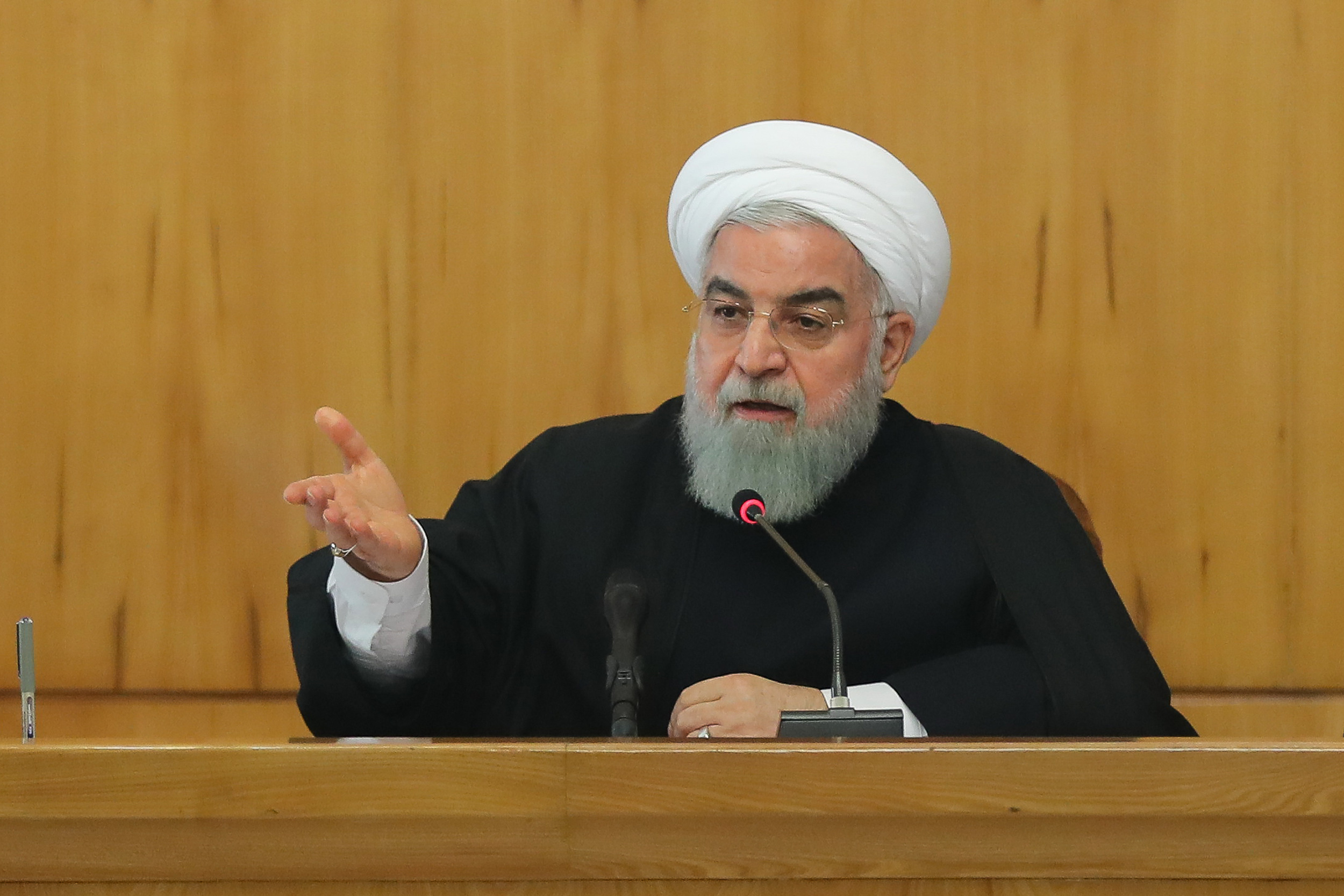 روحانی.jpg