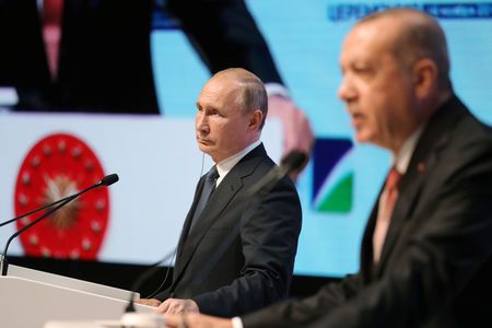 2019-01-09T093046Z_1_LYNXNPEF080JY_RTROPTP_2_TURKEY-RUSSIA-GAS-PIPELINE.jpg