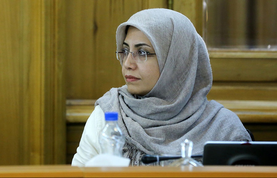 الهام+فخاری.jpg