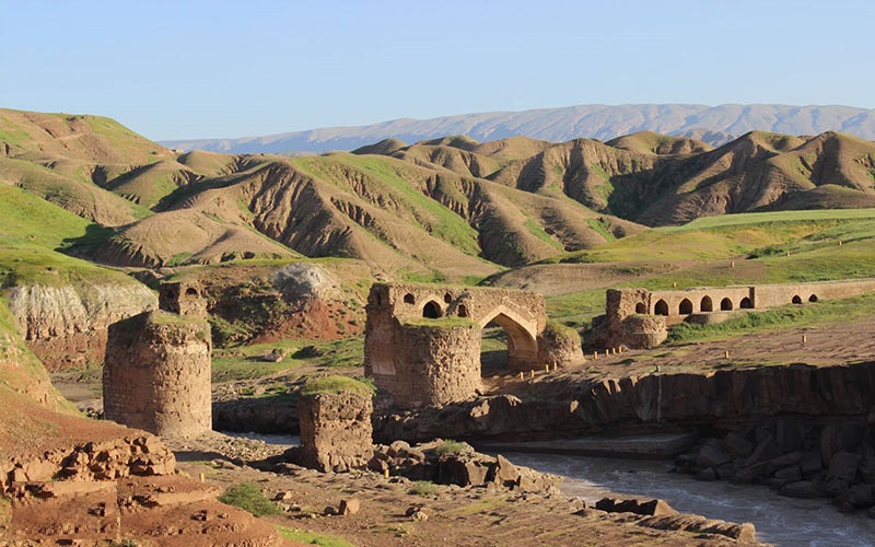 پل-گاومیاشن.jpg