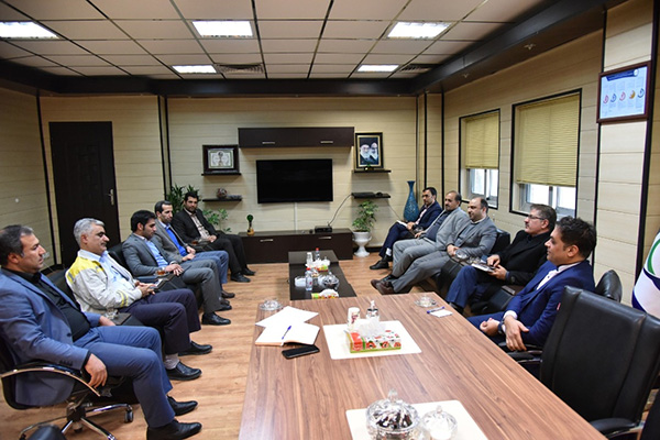 نشست با مسئولان پتروشیمی اروند 01.jpg
