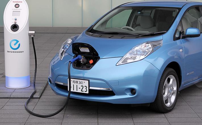Nissan-Leaf.jpeg