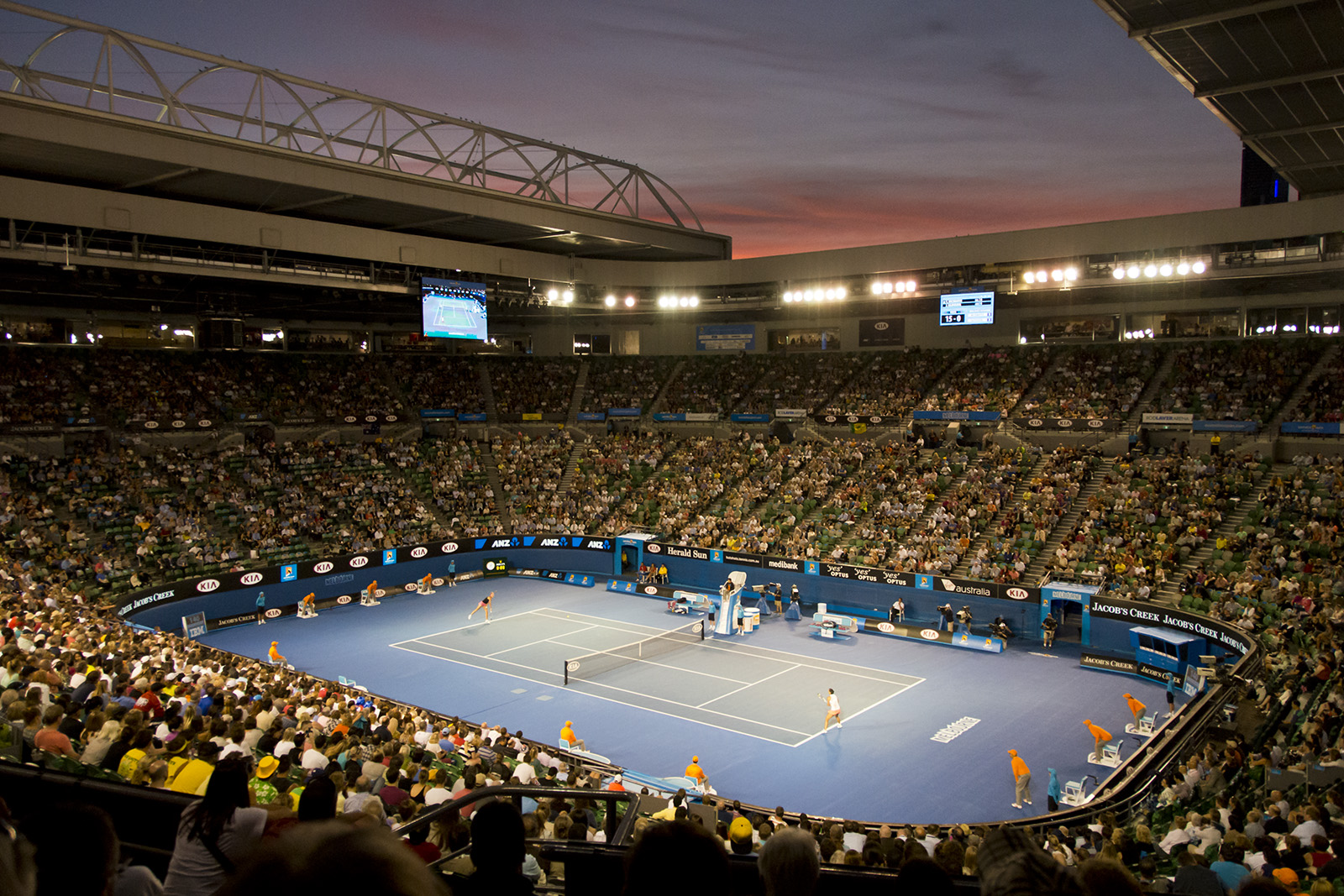 Rod_Laver_Arena_(8984015851).jpg