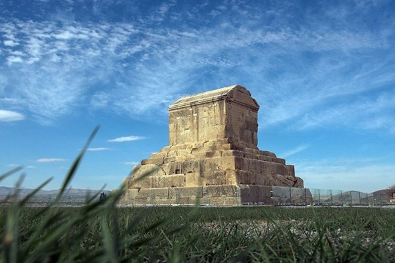 n83138621-72724778.jpg