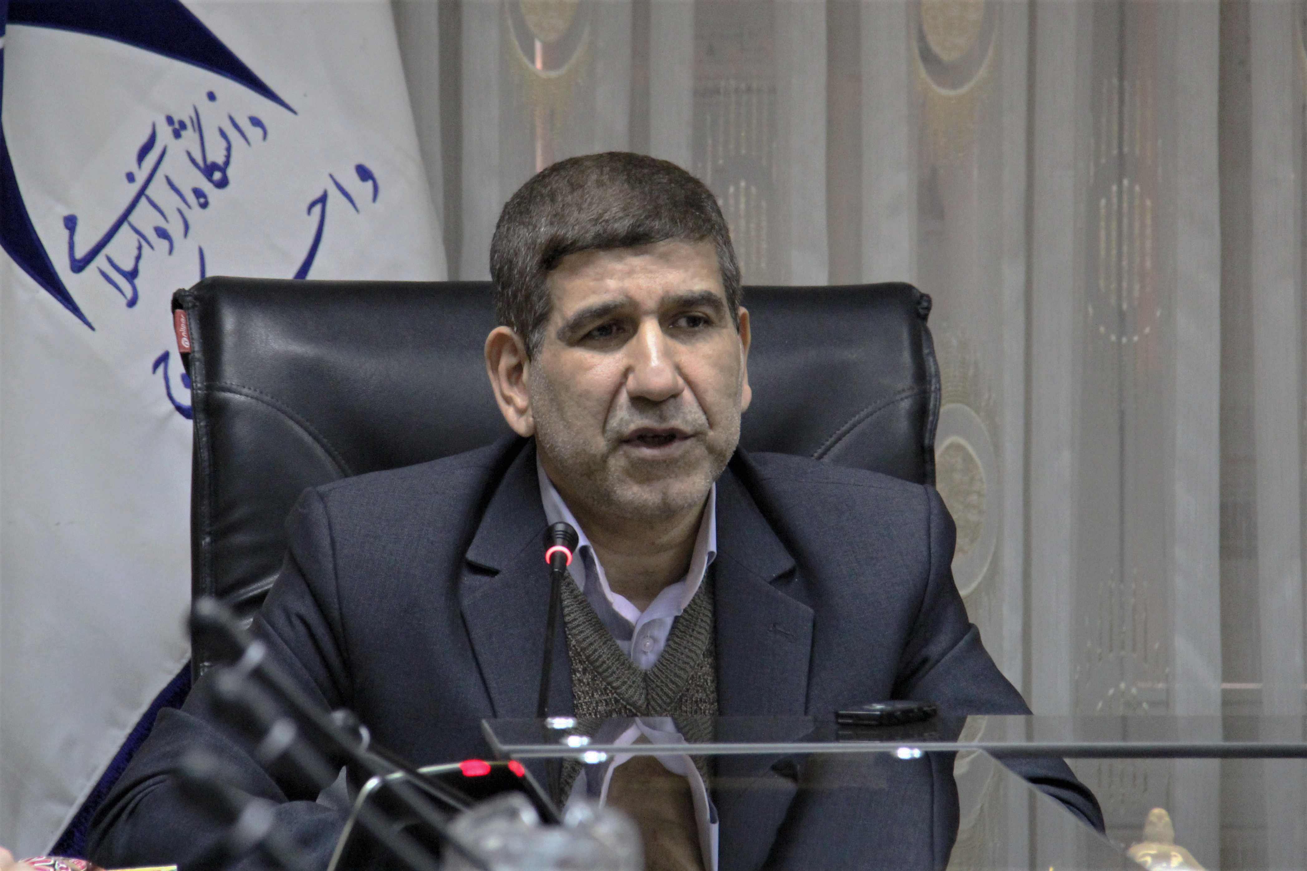دیدار با استاندار (4).jpg