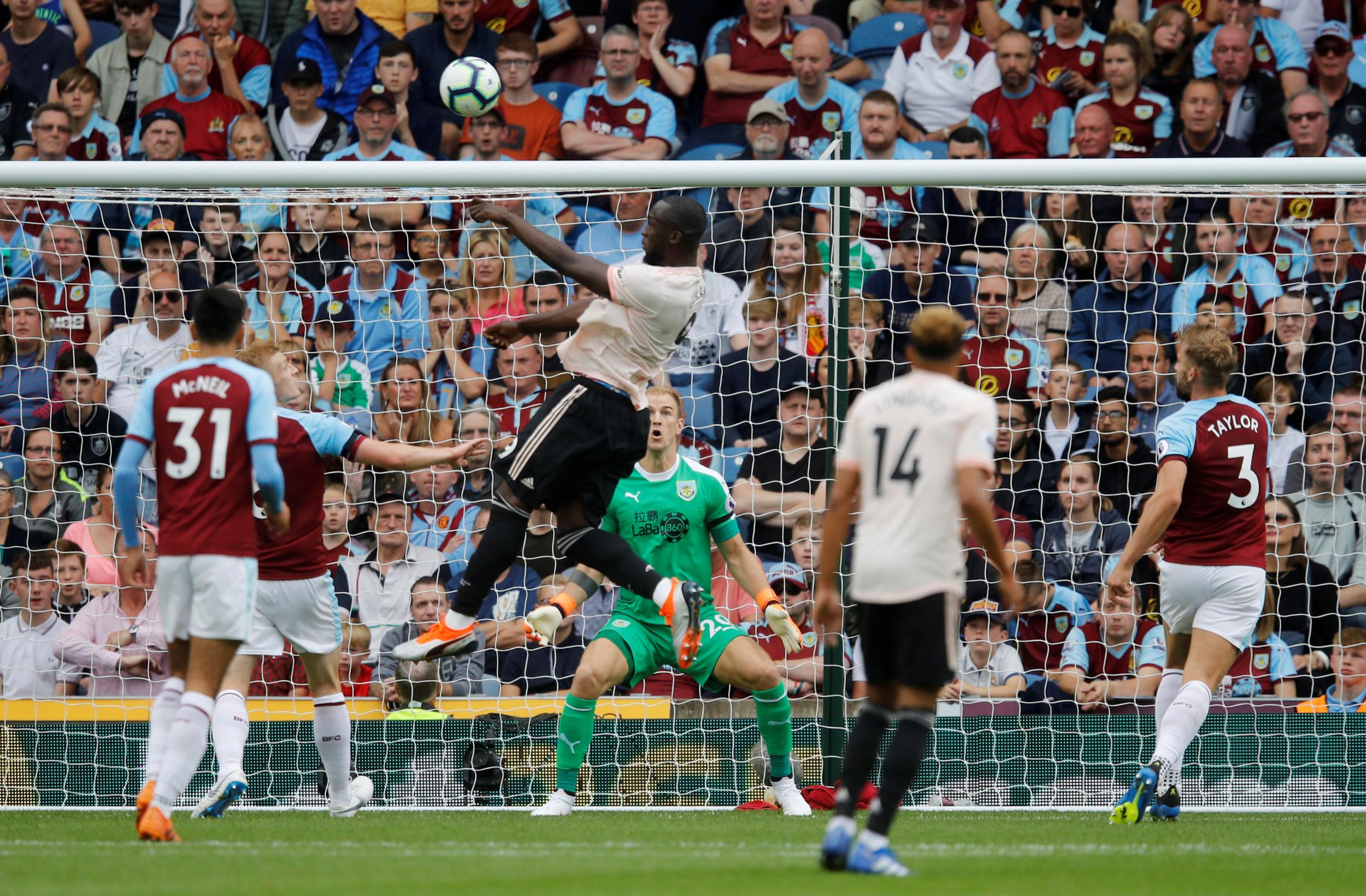 Manchester-United-vs-Burnley-EPL1.jpg