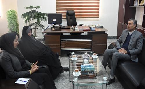 بیان-دستاوردهای-انقلاب-و-نظام-از-وظایف-خطیر-مطبوعات-و-رسانه-ها-است.jpg