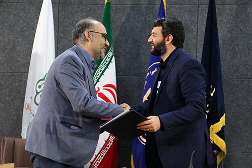 امضای-تفاهم-نامه-همکاری-میان-کمیته-امداد-و-معاونت-علمی-و-فناوری-ریاست-جمهوری.jpg
