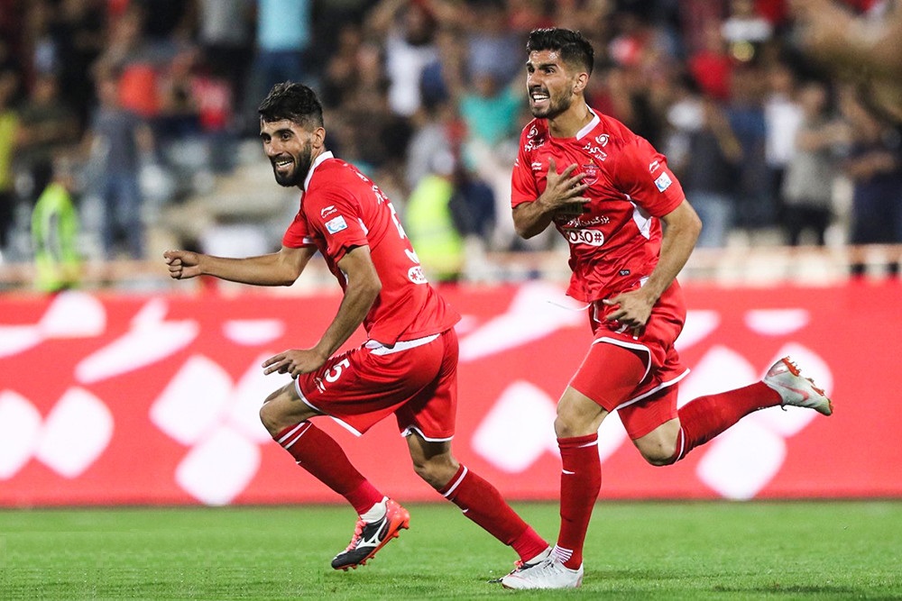 آدام همتی3.jpg