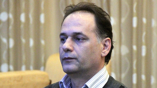 نامجو مطلق.jpg