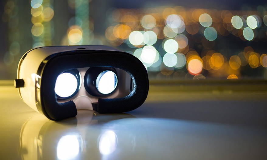 many-applications-virtual-reality-technology.jpg