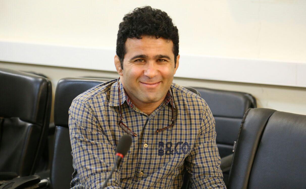 مهرزاد اسفندیاری‌فر.jpg