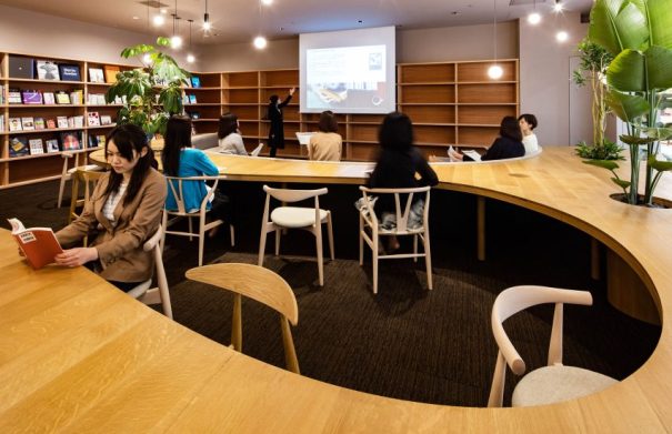 wil-womans-inspiration-library-japan-masa-architects-interiors_dezeen_1704_col_1-852x551.jpg