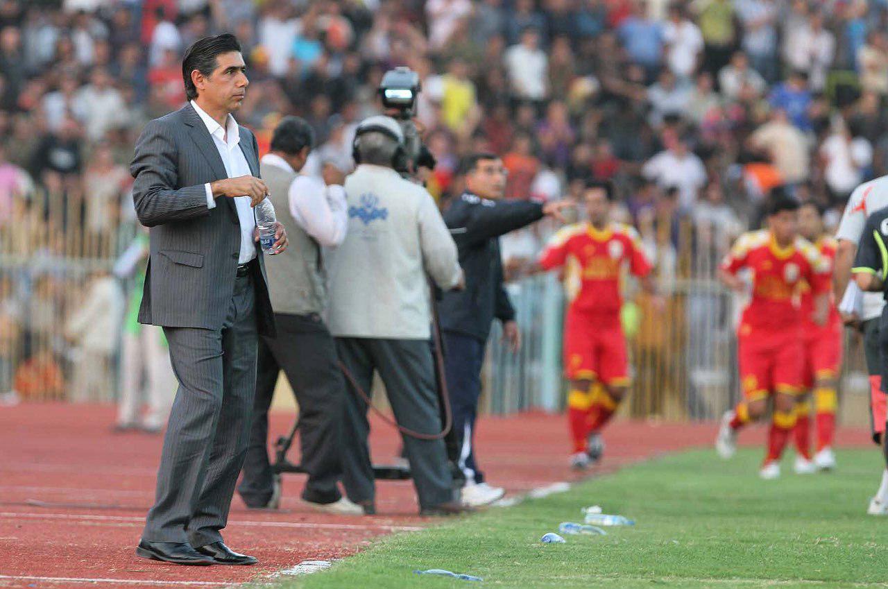 افشین قطبی.jpg
