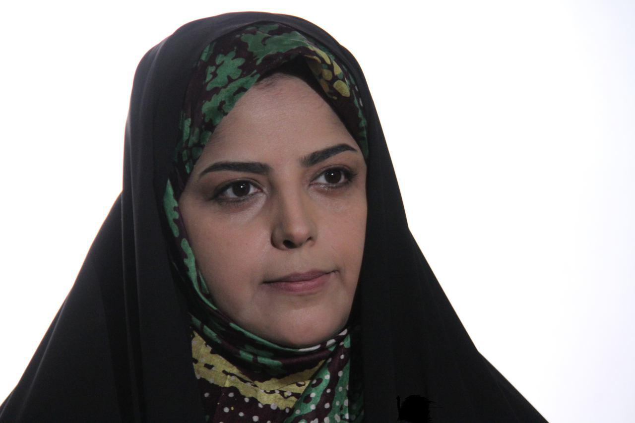 مینا مهرنوش.jpg