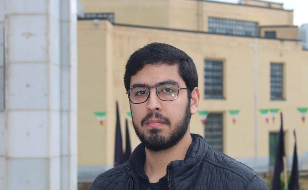 علی اکبر تاشکه بسیج دانشگاه بوعلی سینا.jpg