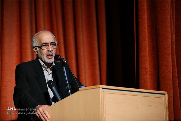 معتمدی آنا.jpg