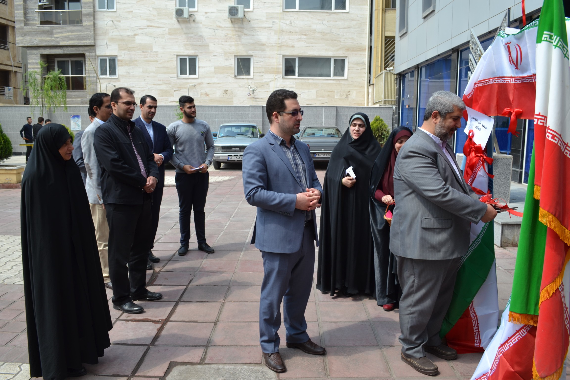 نام گذاري ساختمان به نام شهدا2.jpg