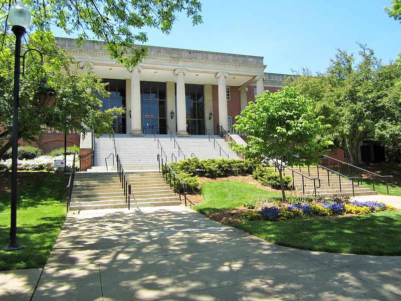 ETSU_Dossett_Hall.JPG