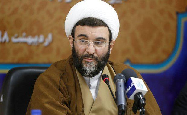 کاویانی.jpg