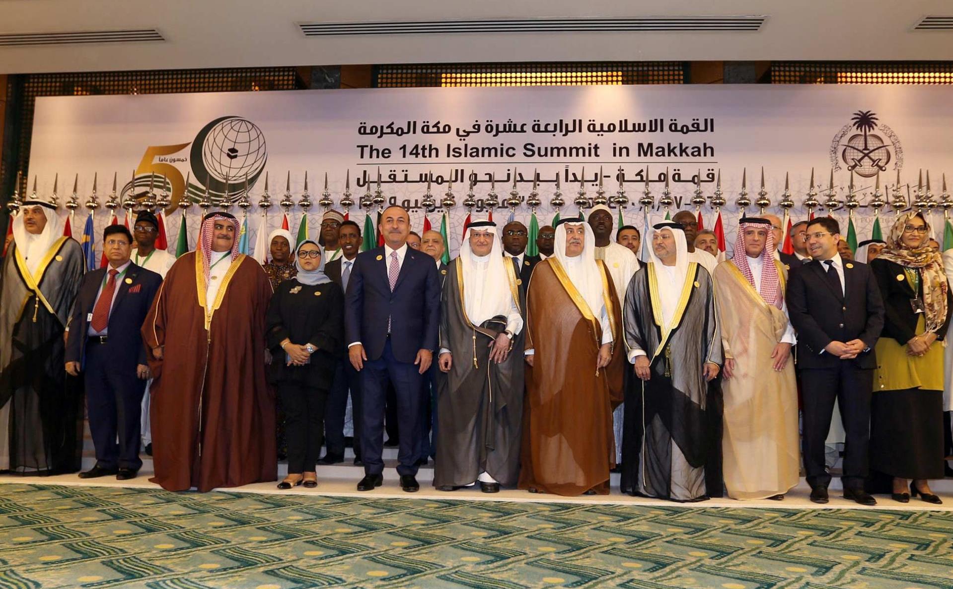 20190529215639reup--2019-05-29t215505z_1414370728_rc1167bccca0_rtrmadp_3_saudi-oil-emirates-tanker-minister.h.jpg
