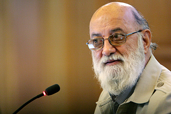 مهدی+چمران.jpg