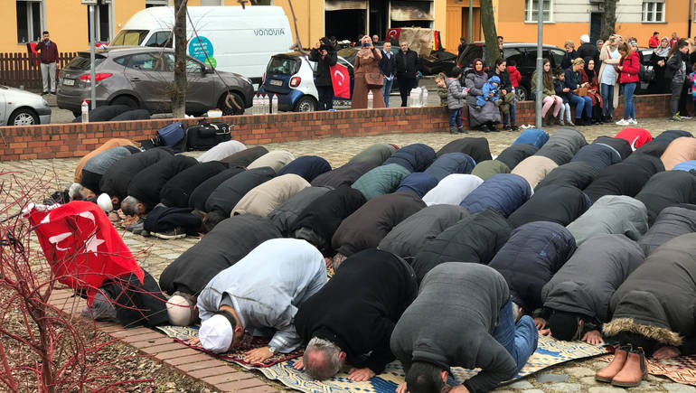 2018-03-11t115642z_29515969_rc130fa49170_rtrmadp_3_germany-security-mosque.jpg