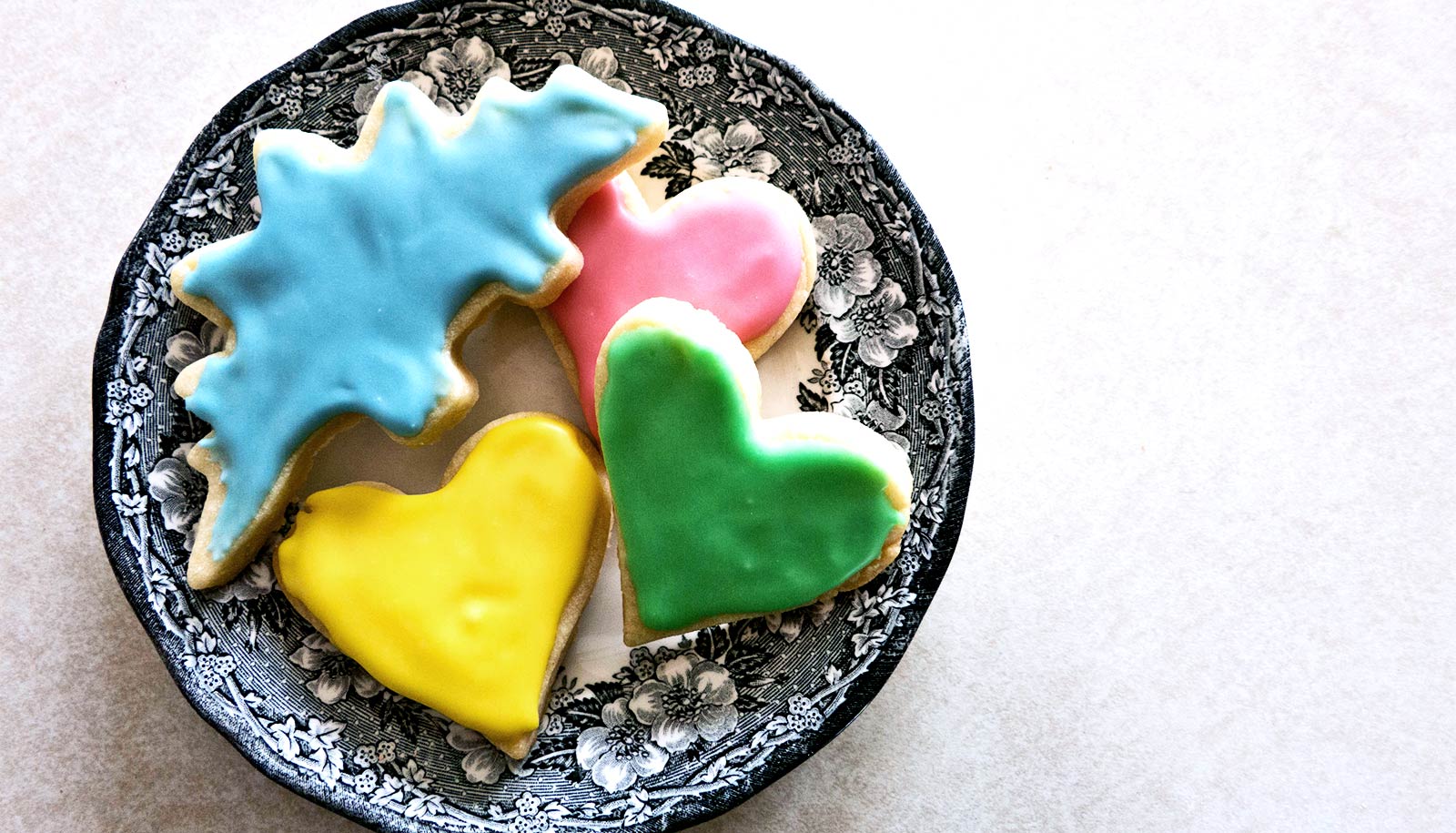 cookies-on-a-plate_1600.jpg