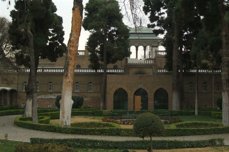 سفارت-انگلستان-باغ-قلهک-تهران-0.jpg