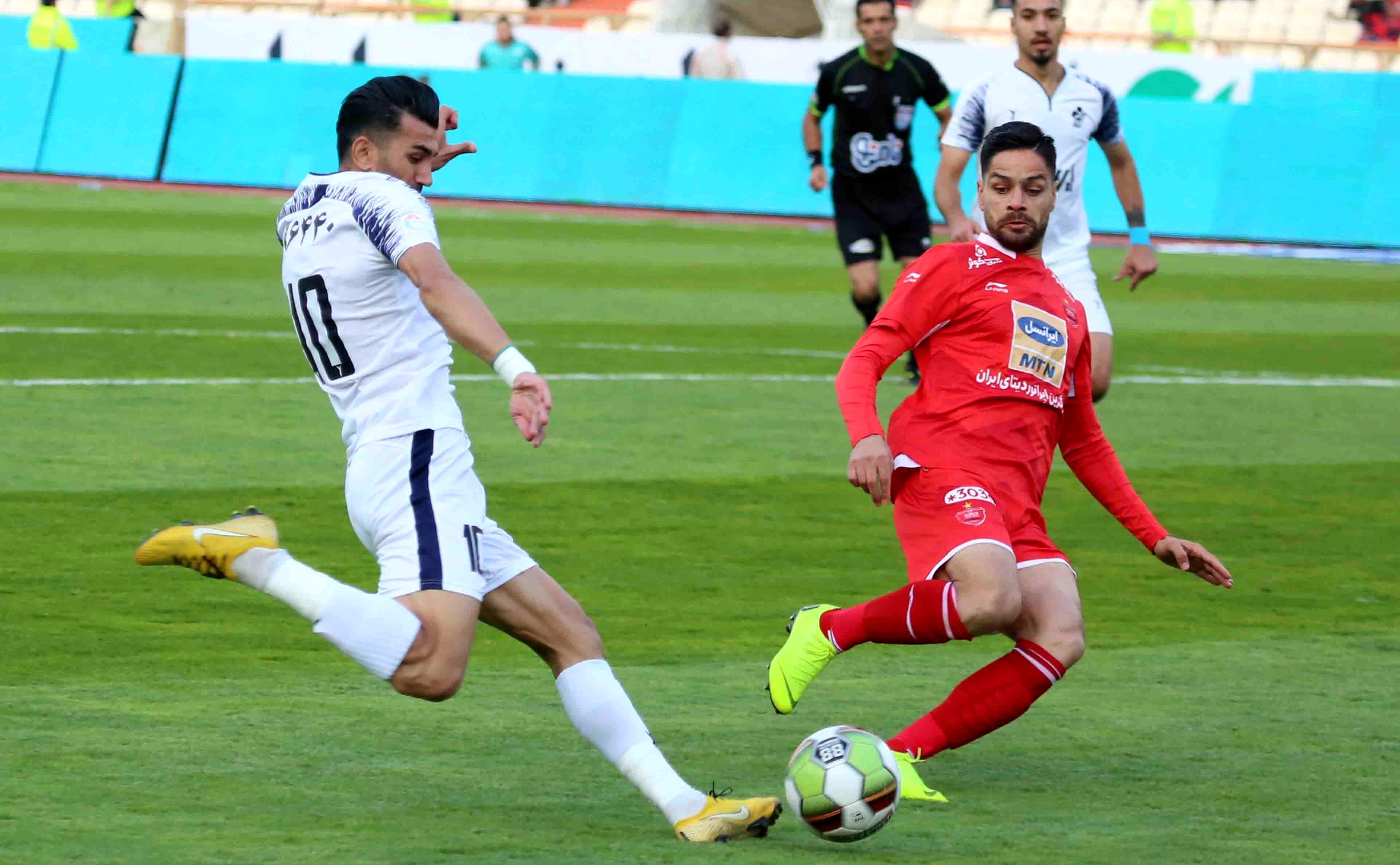 پرسپولیس-پیکان.jpg