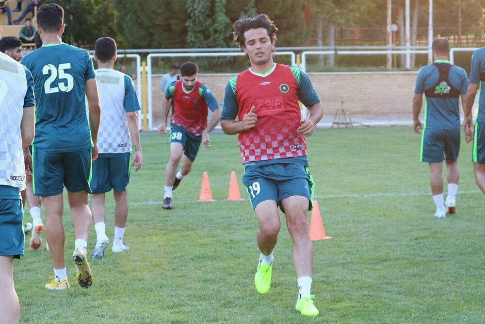 امید نورافکن 4587.jpg